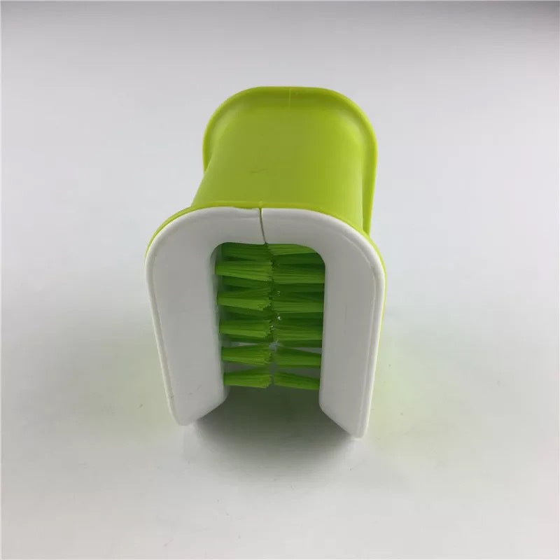 U-Shaped Knife Cleaner Brush – Safe Dual-Sided Cutlery Cleaning Tool for Kitchen