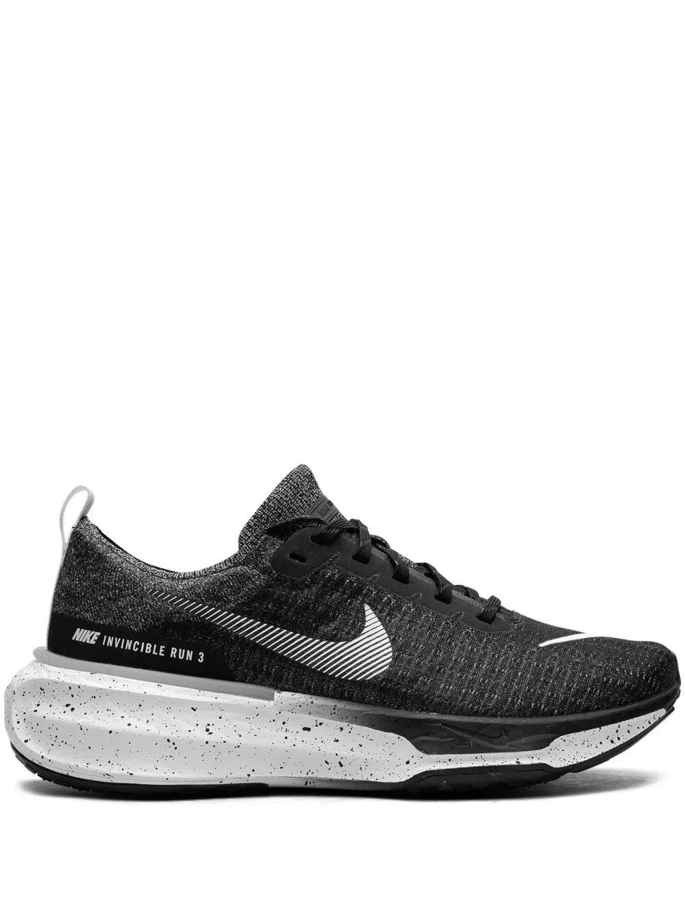 Zoomx Invincible Run Flyknit 3 Oreo Sneakers