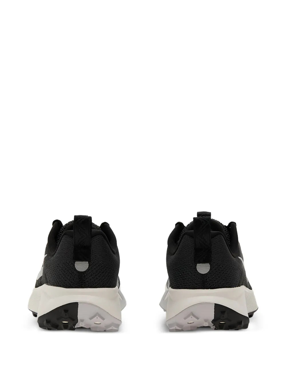 Wildhorse 10 Sneakers