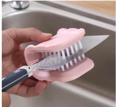 U-Shaped Knife Cleaner Brush – Safe Dual-Sided Cutlery Cleaning Tool for Kitchen